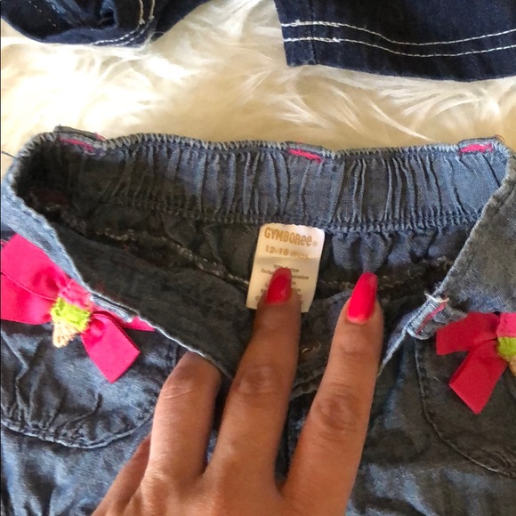 4 piece bundle 12 to 18 months shorts & Capri - Picture 5 of 8